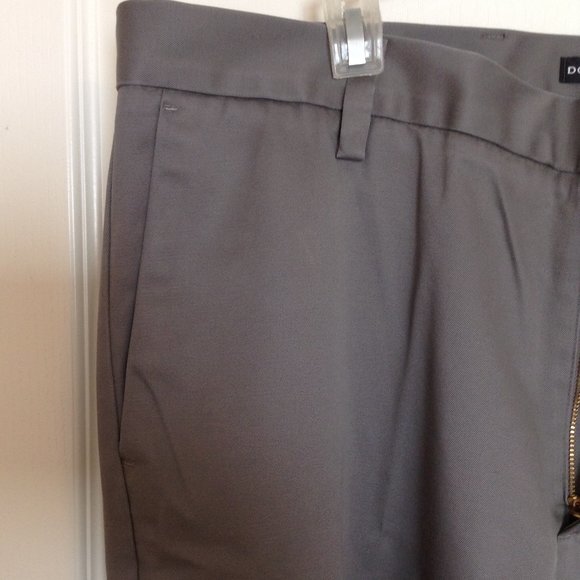 Dockers Men's Classic Dress Straight Fit Pants Flat Front Chinos Gray - Picture 5 of 9